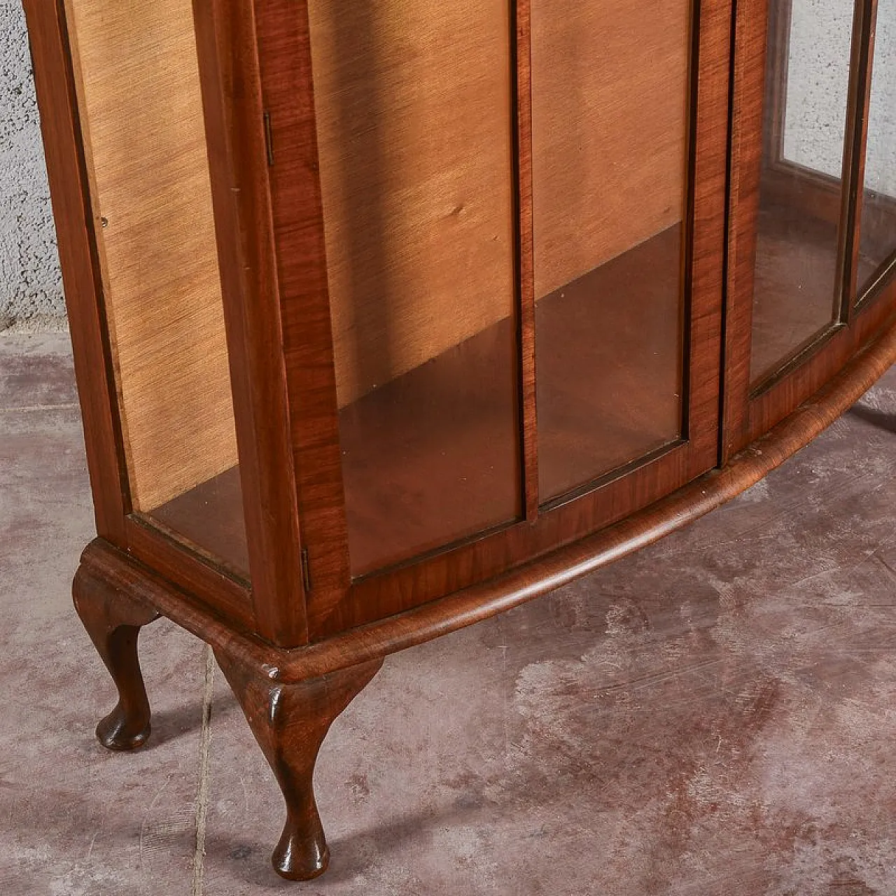 Display cabinet with curved doors and glass, 1920s 6