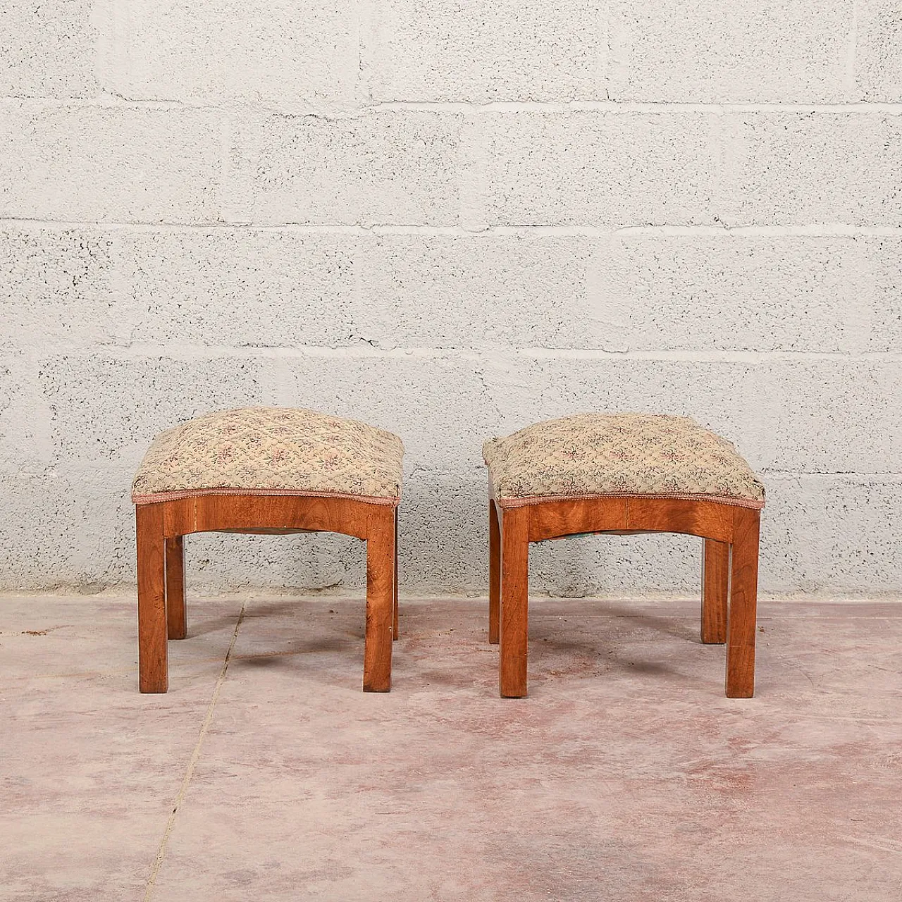Pair of Art Deco stools in walnut, mid-20th century 10