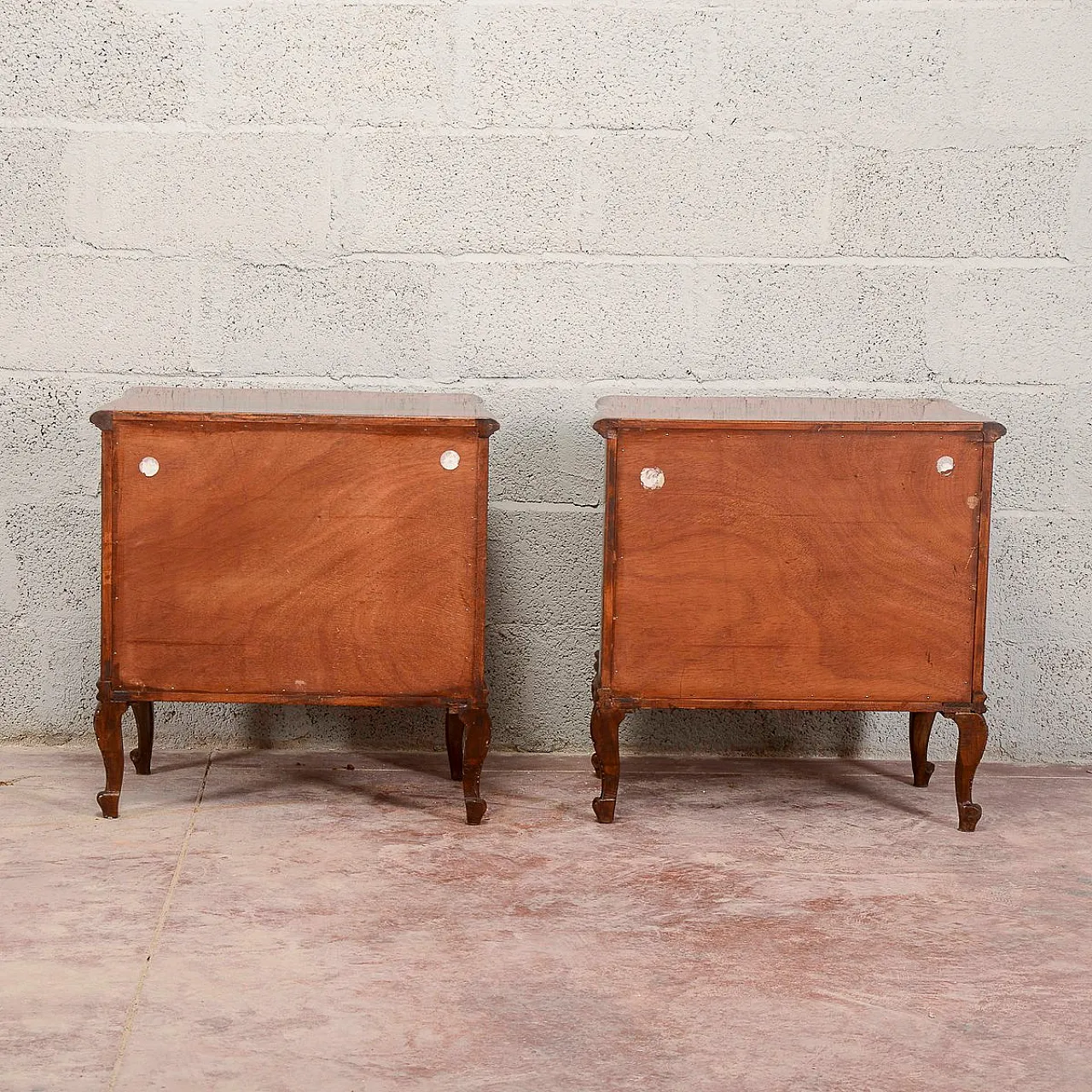 Pair of Mid-Century walnut-veneered nightstands, mid-20th century 17
