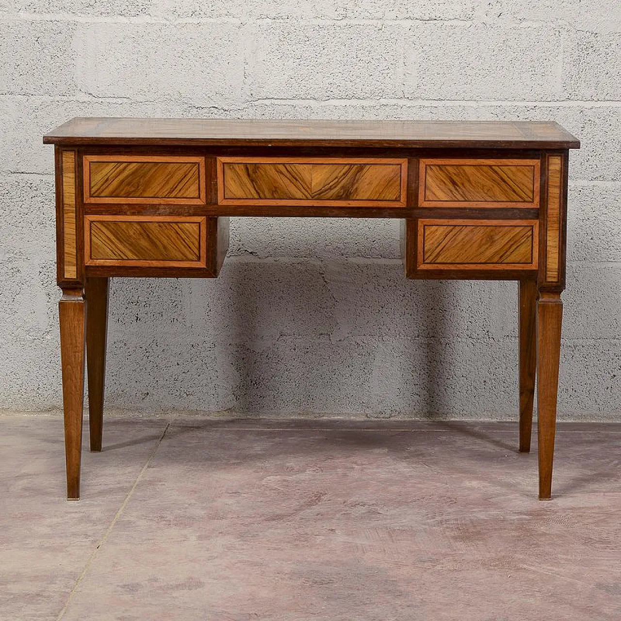 Center desk in wood, 19th century 7