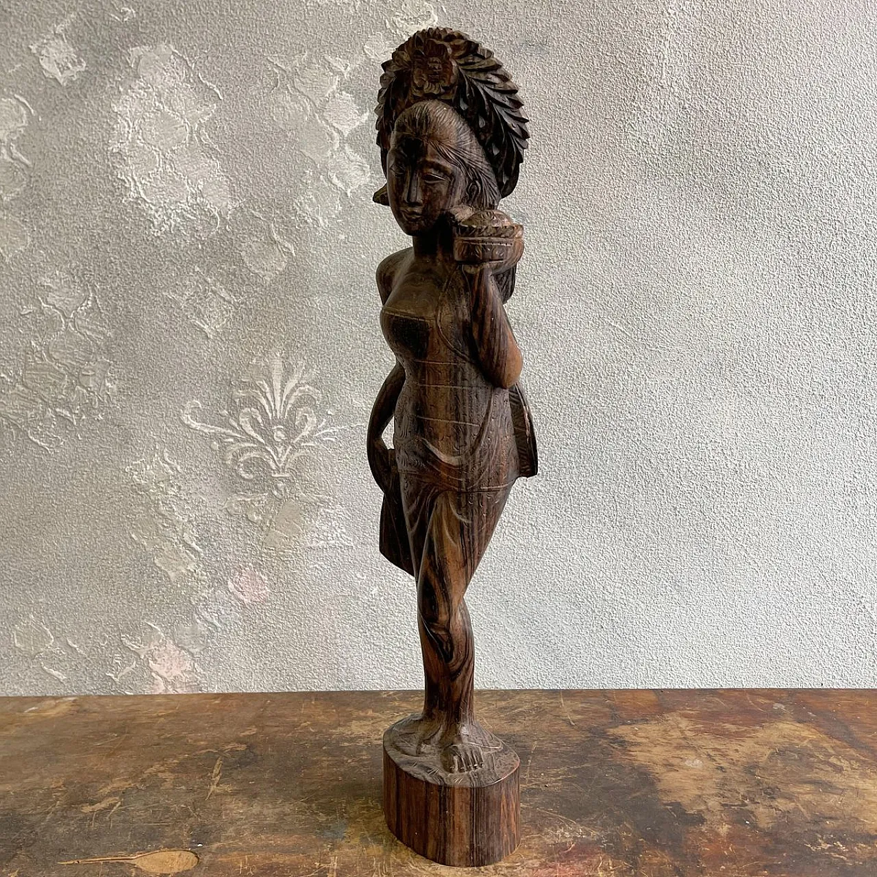 Balinese woman on hand-carved mahogany, sculpture, 1960s 5