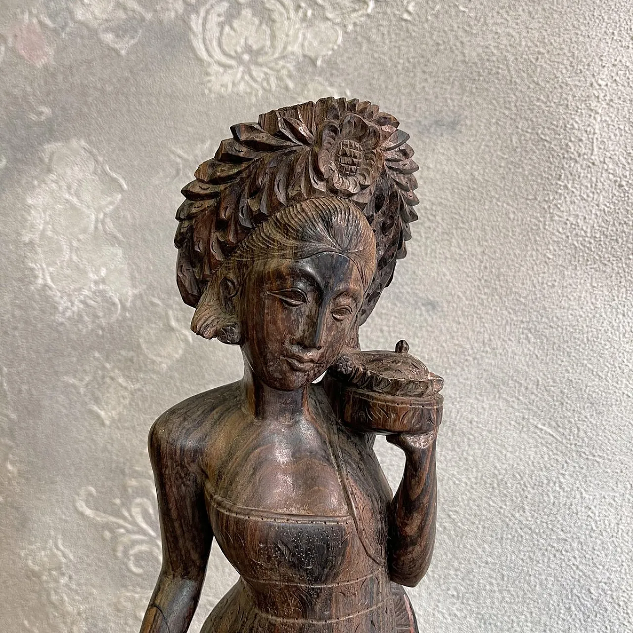 Balinese woman on hand-carved mahogany, sculpture, 1960s 6