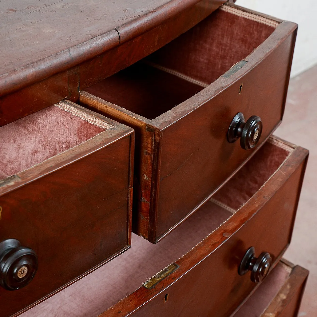 Mahogany dresser, early 20th century 15