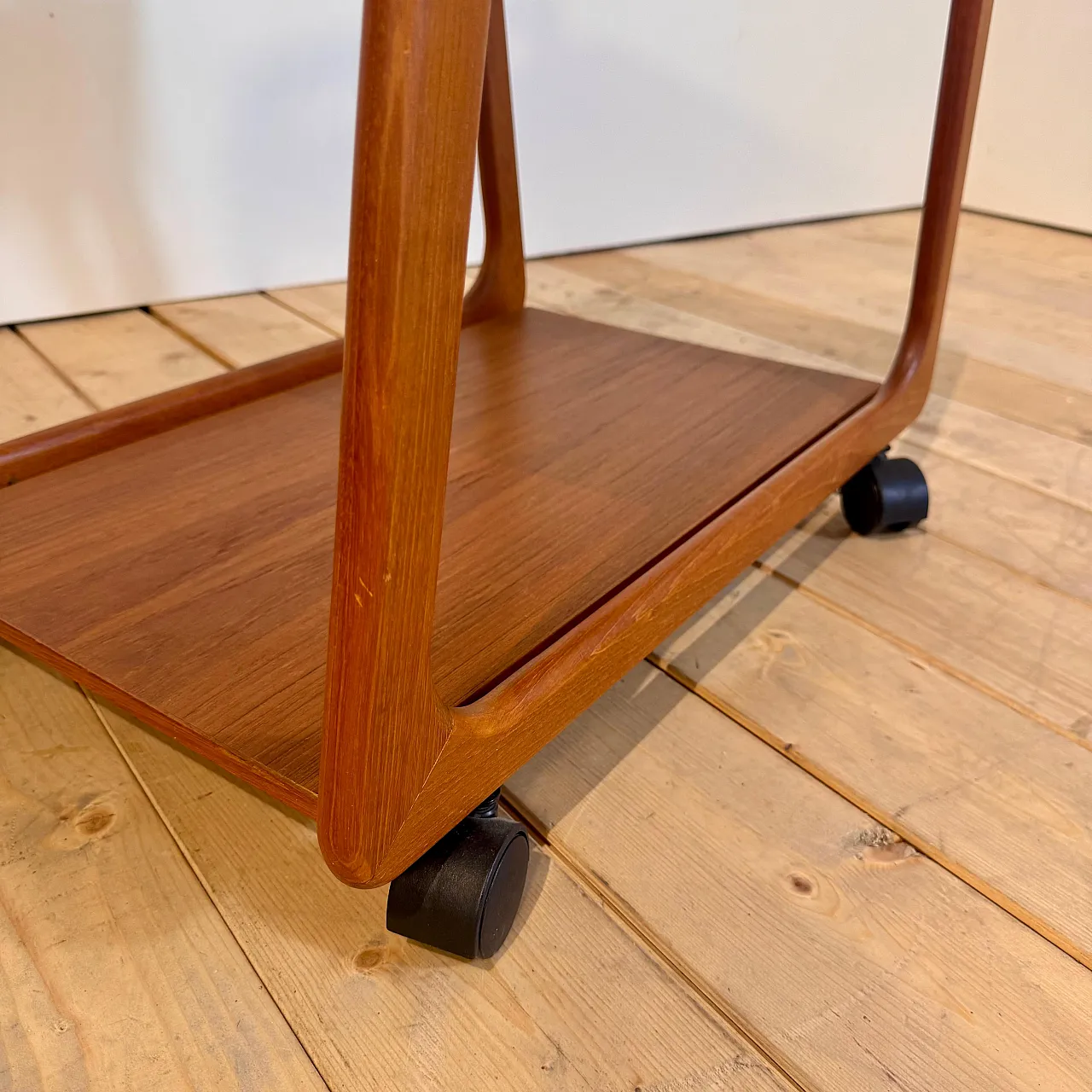 Carrello bar danese in teak Scandinavian Modern, anni ’60 5