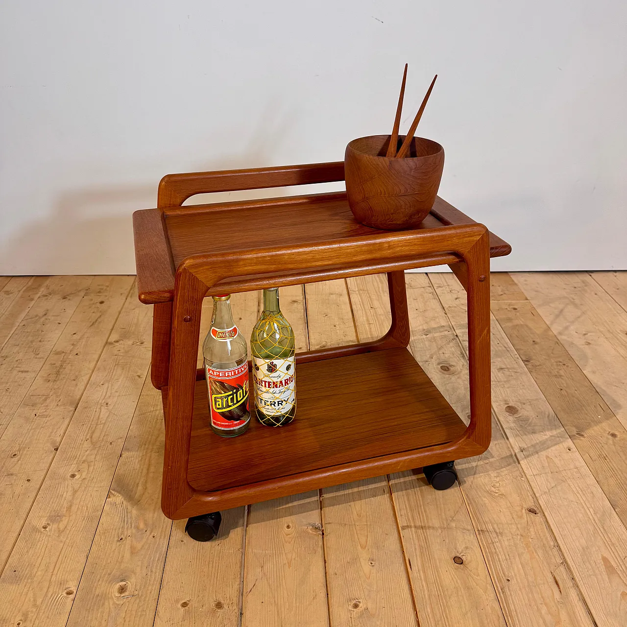 Carrello bar danese in teak Scandinavian Modern, anni ’60 9