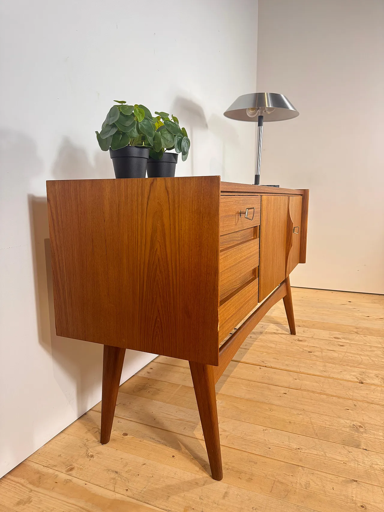 Sideboard piccola danese in teak Scandinavian Modern, anni ’60 7