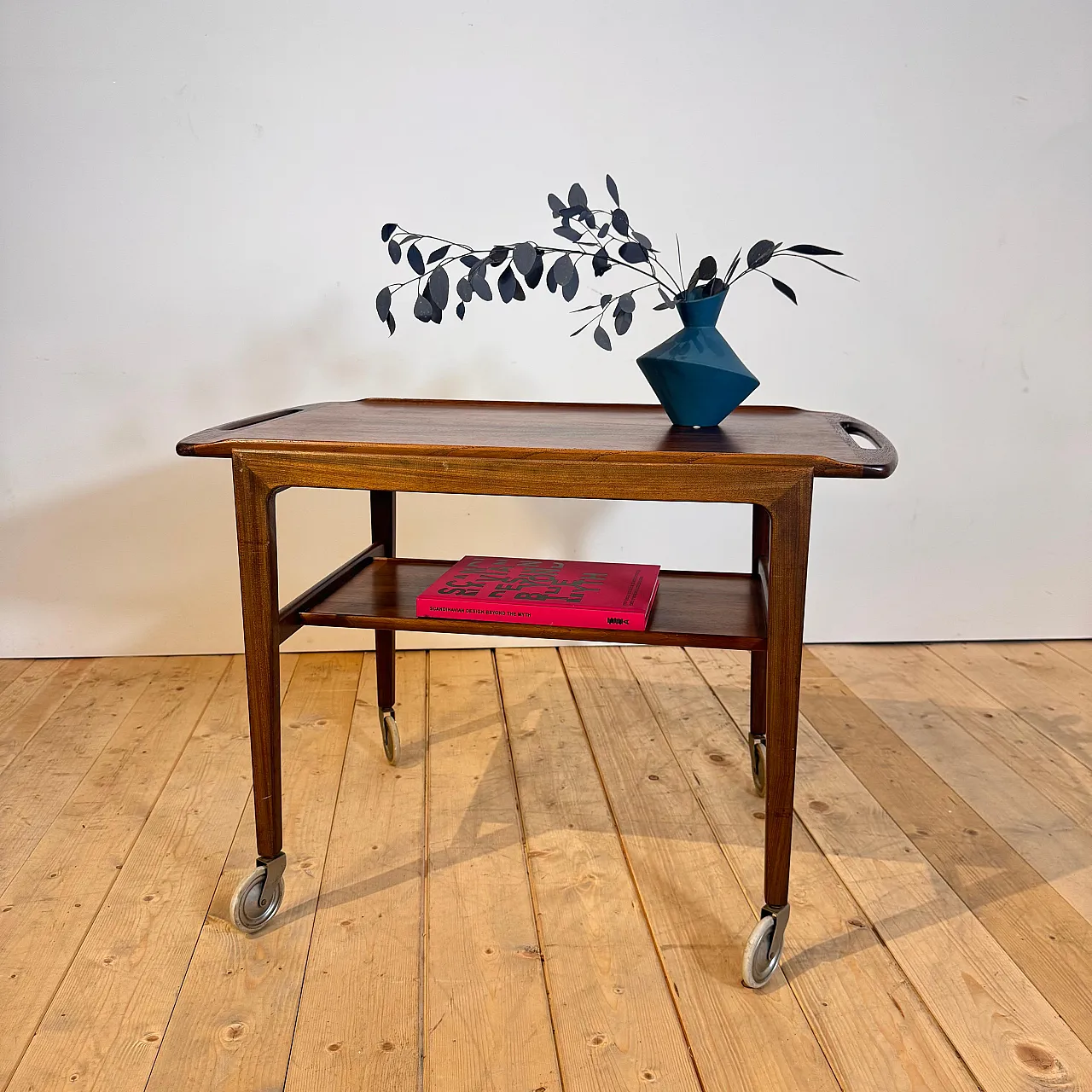 Scandinavian Modern teak bar cart, 1960s 3