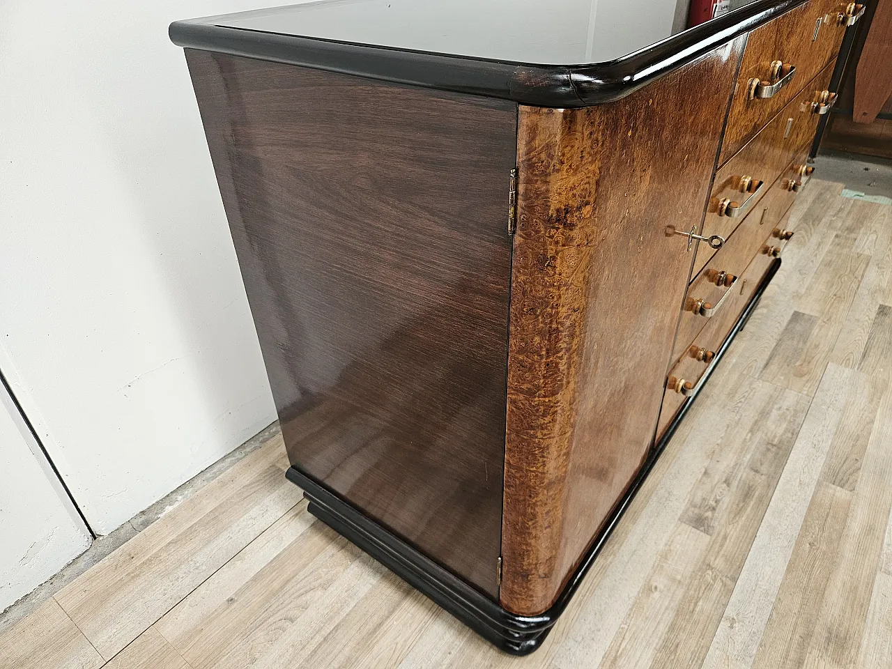 Art Decò sideboard in briar and lacquered wood, 1950s 3