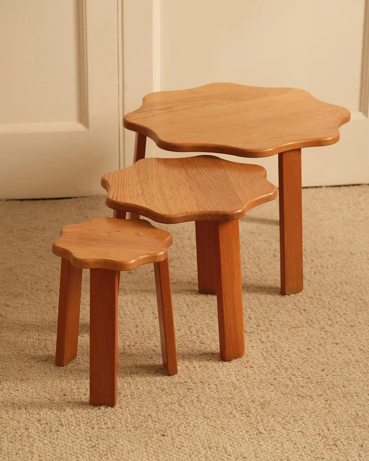 3 Wooden nesting tables, 20th century 5