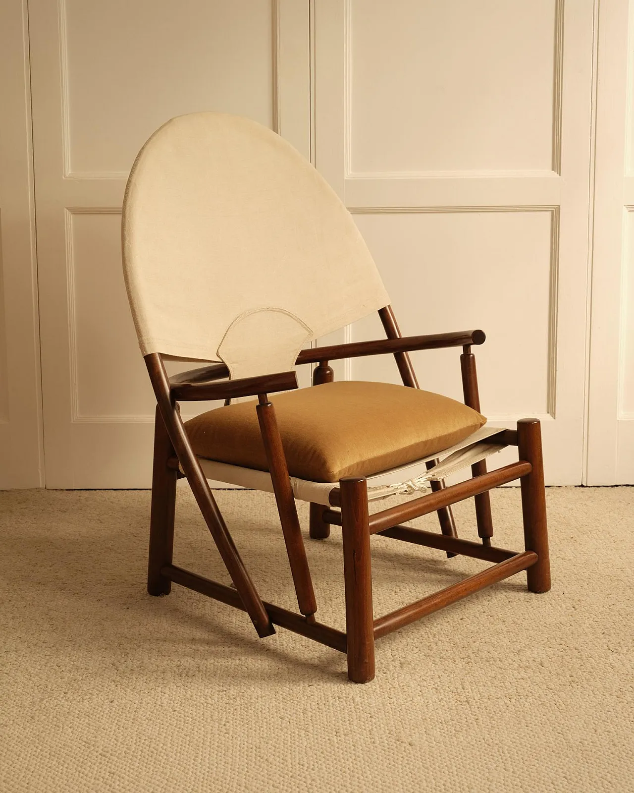 Pair of Hoop G23 chairs, 1970s 8