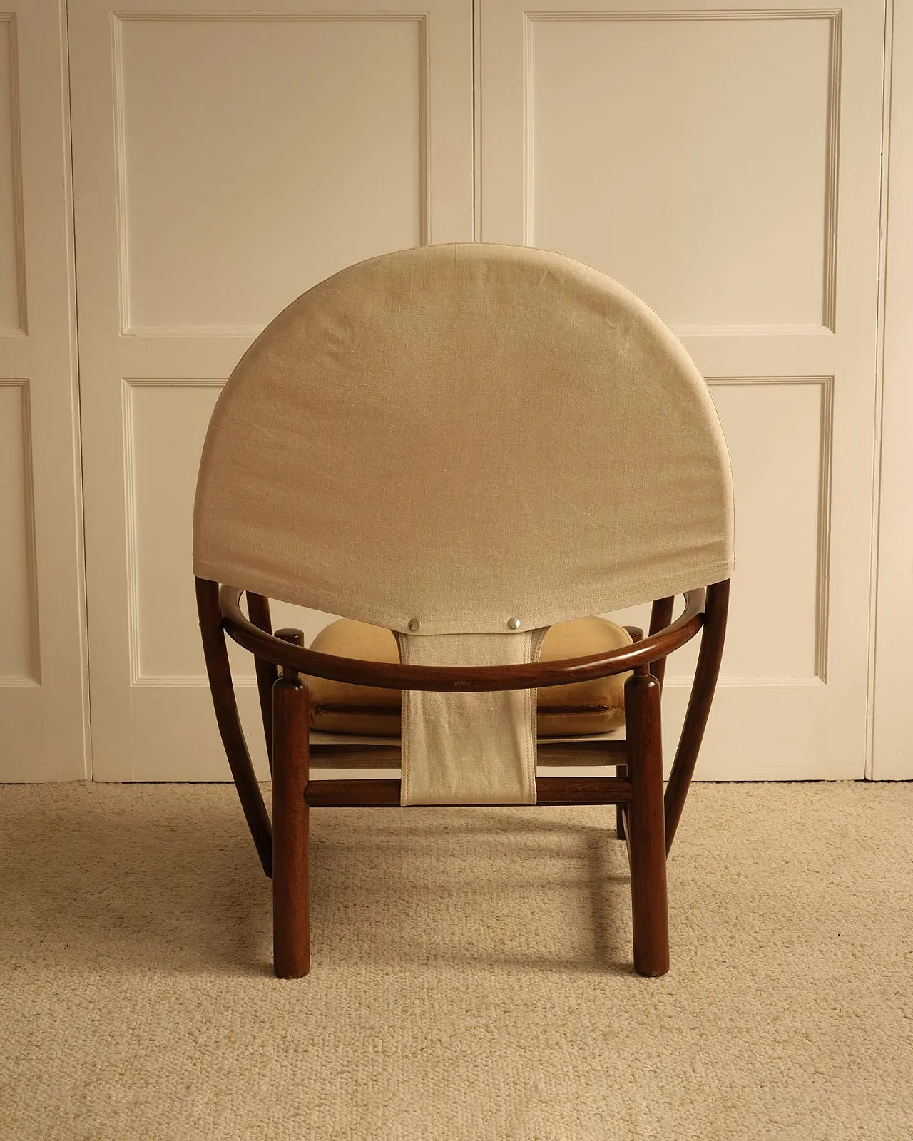 Pair of Hoop G23 chairs, 1970s 10