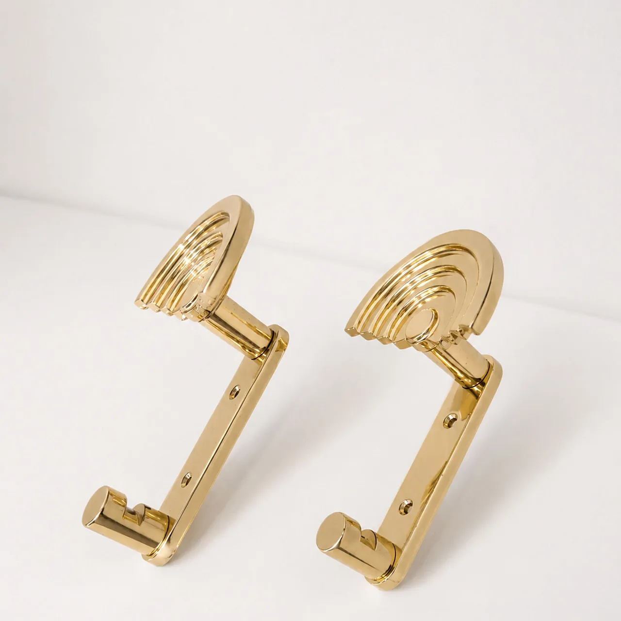 Appendiabiti SE 314 di Ettore Sottsass per Valli & Valli in ottone,90s 3