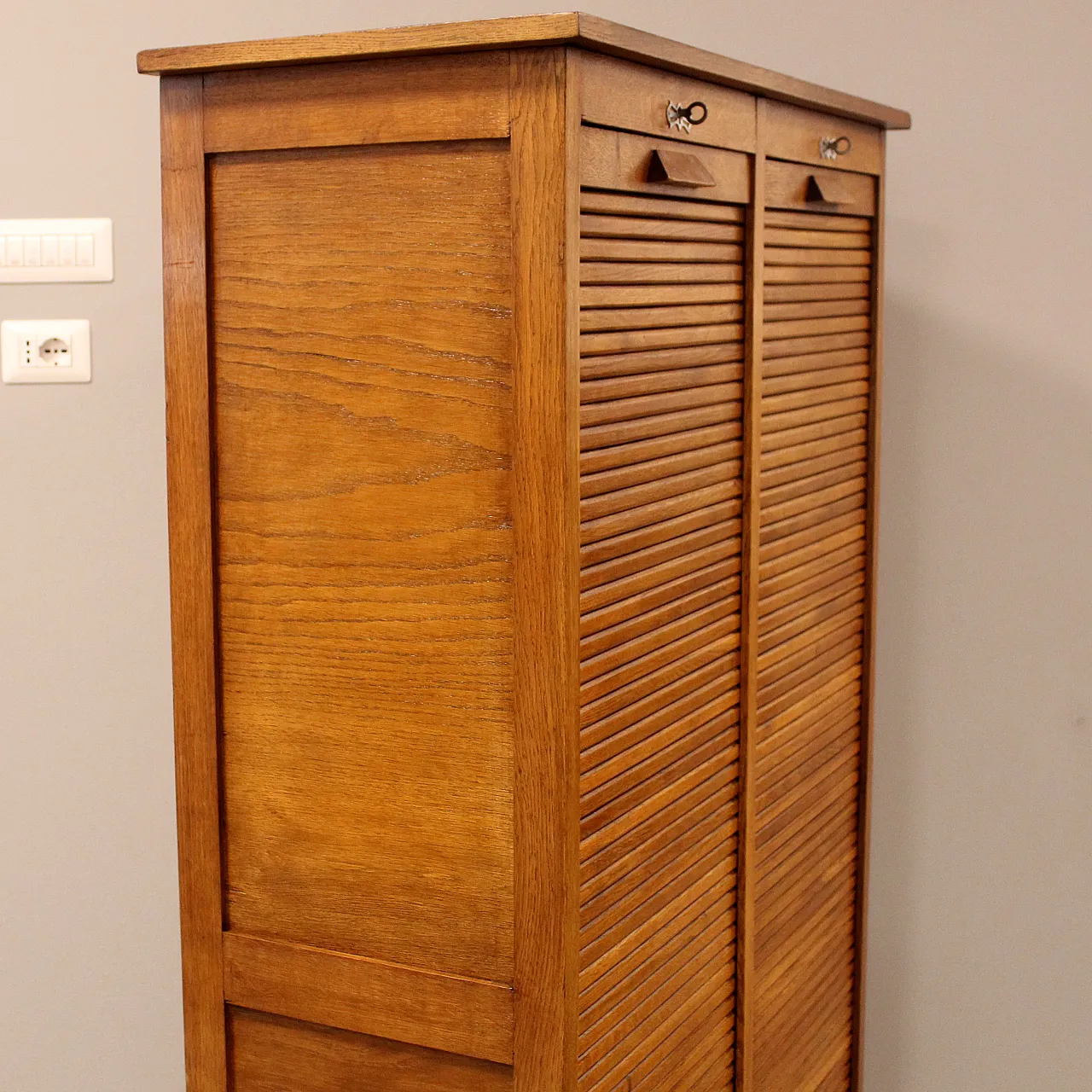 Filing cabinet with oak archive filing shutter, early 1900s 7