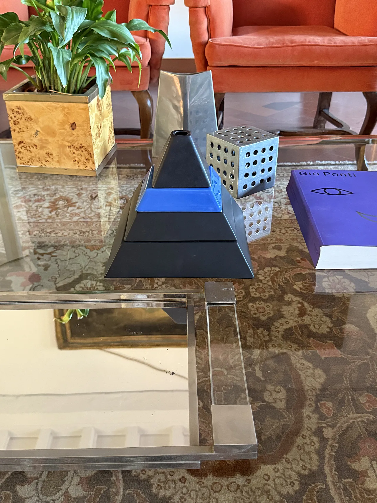 Pyramid-shaped ceramic centrepiece, Amalgames France 1980 5