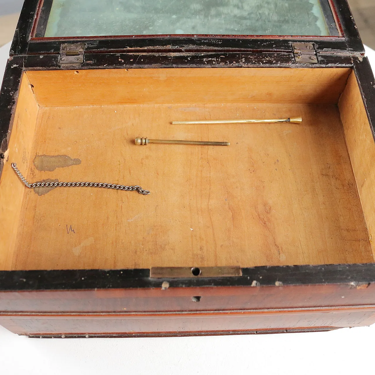 Rosewood travel box, 19th century 5