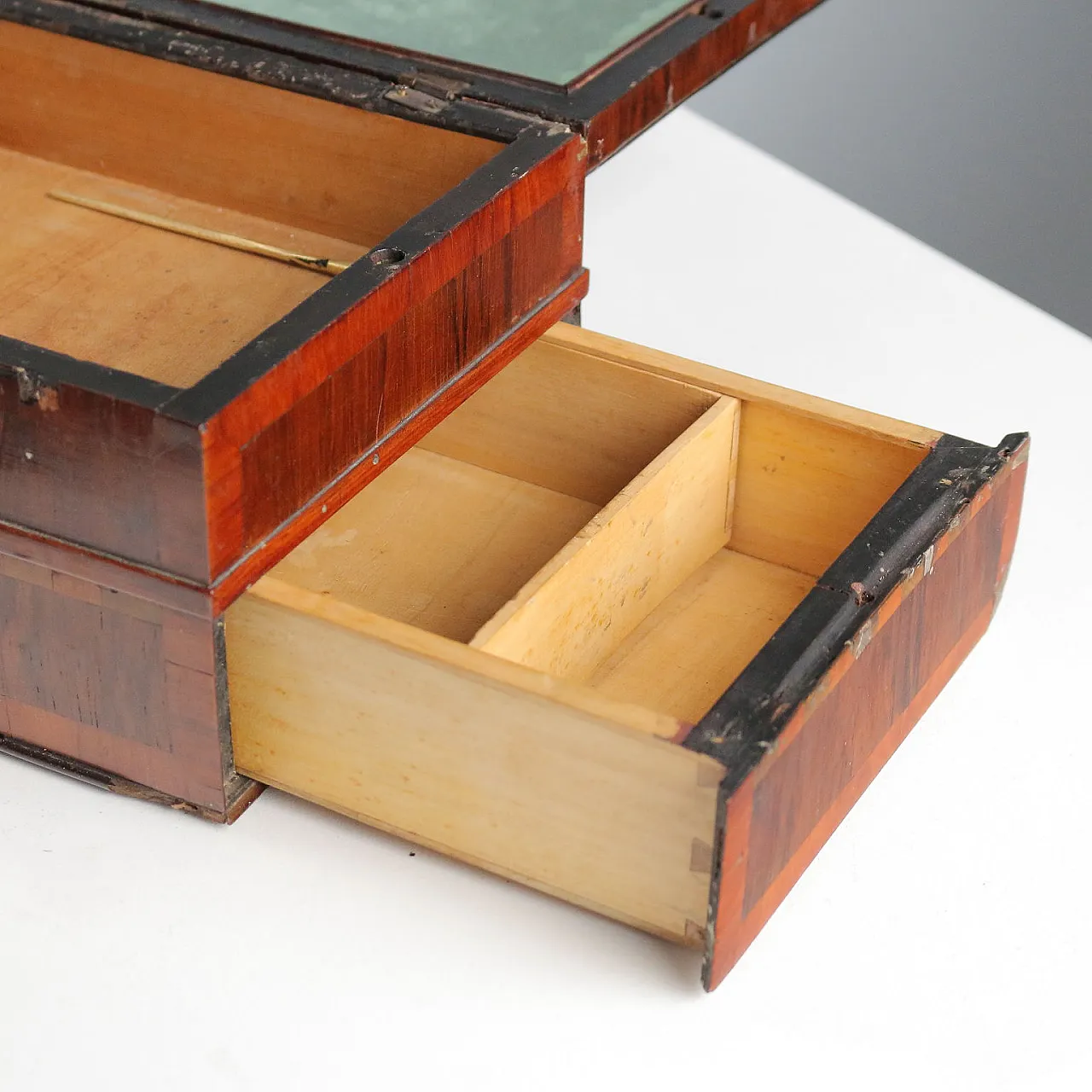 Rosewood travel box, 19th century 7