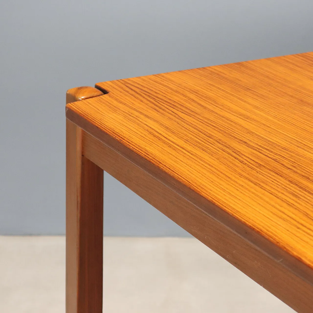 Extendable table, 1960s 3
