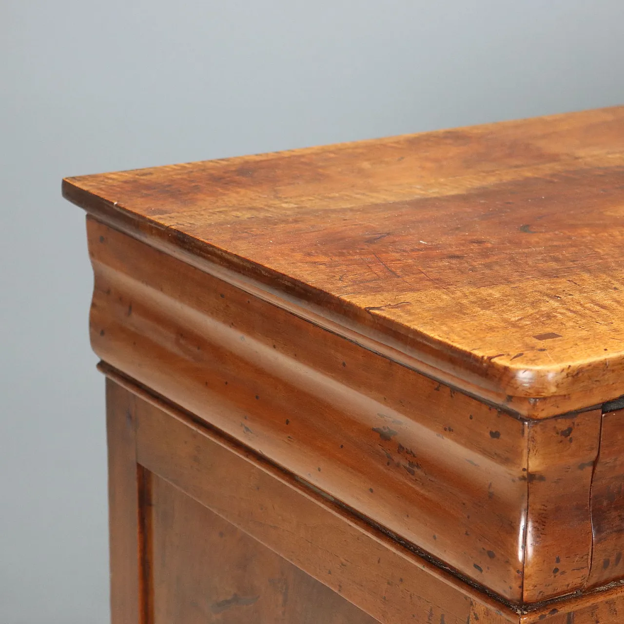 Charles X chest of drawers in walnut, 19th century 4