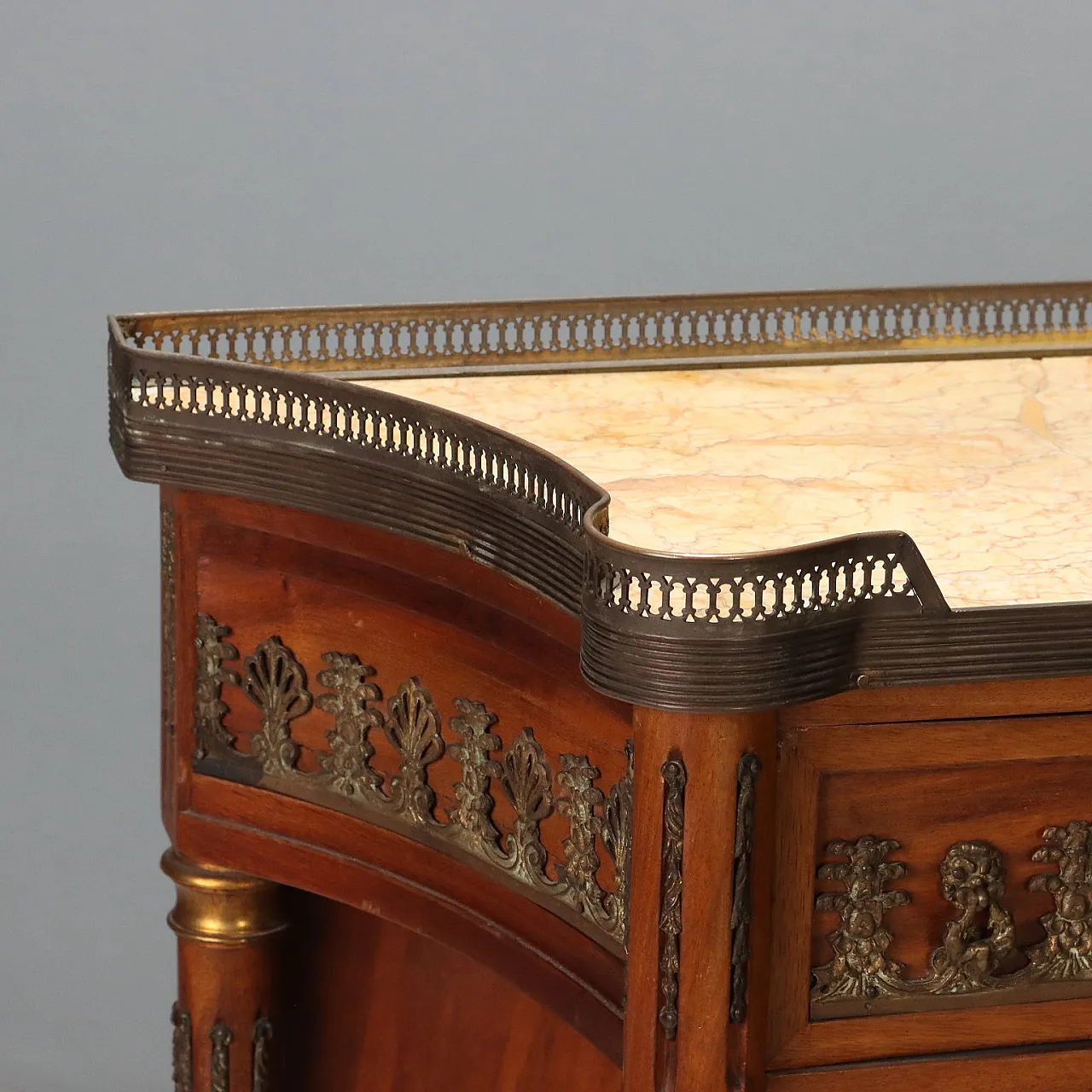 Neoclassical style console in mahogany, 20th century 4