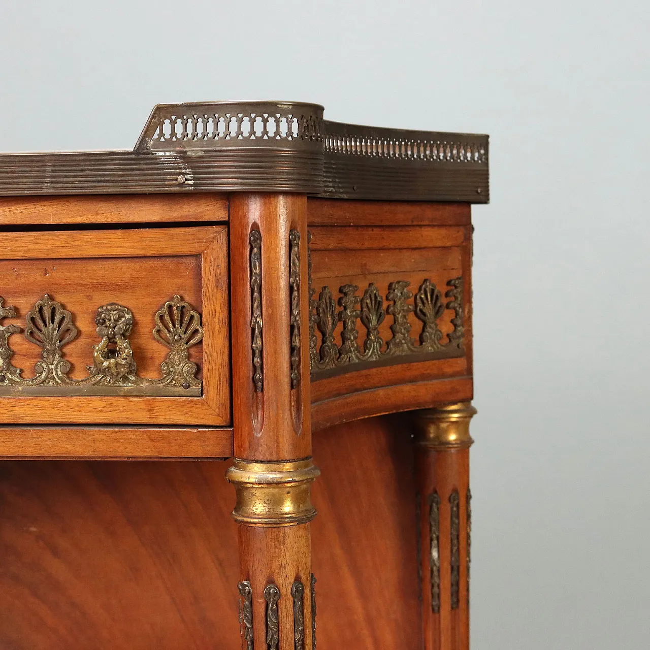 Neoclassical style console in mahogany, 20th century 5