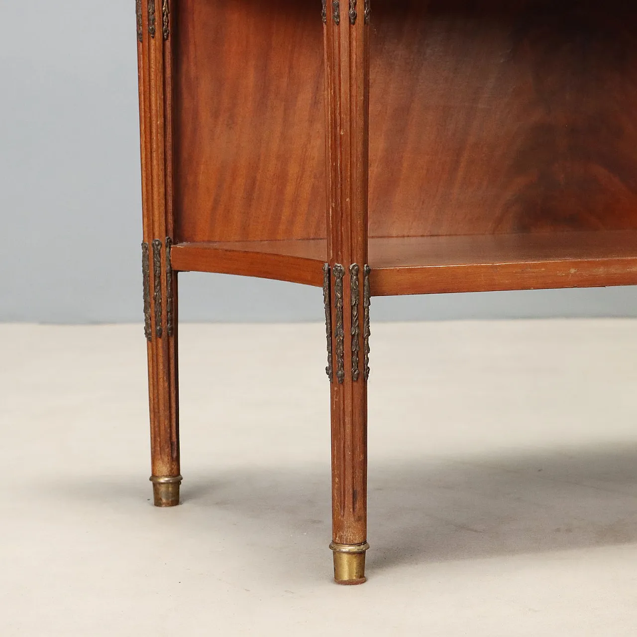 Neoclassical style console in mahogany, 20th century 7