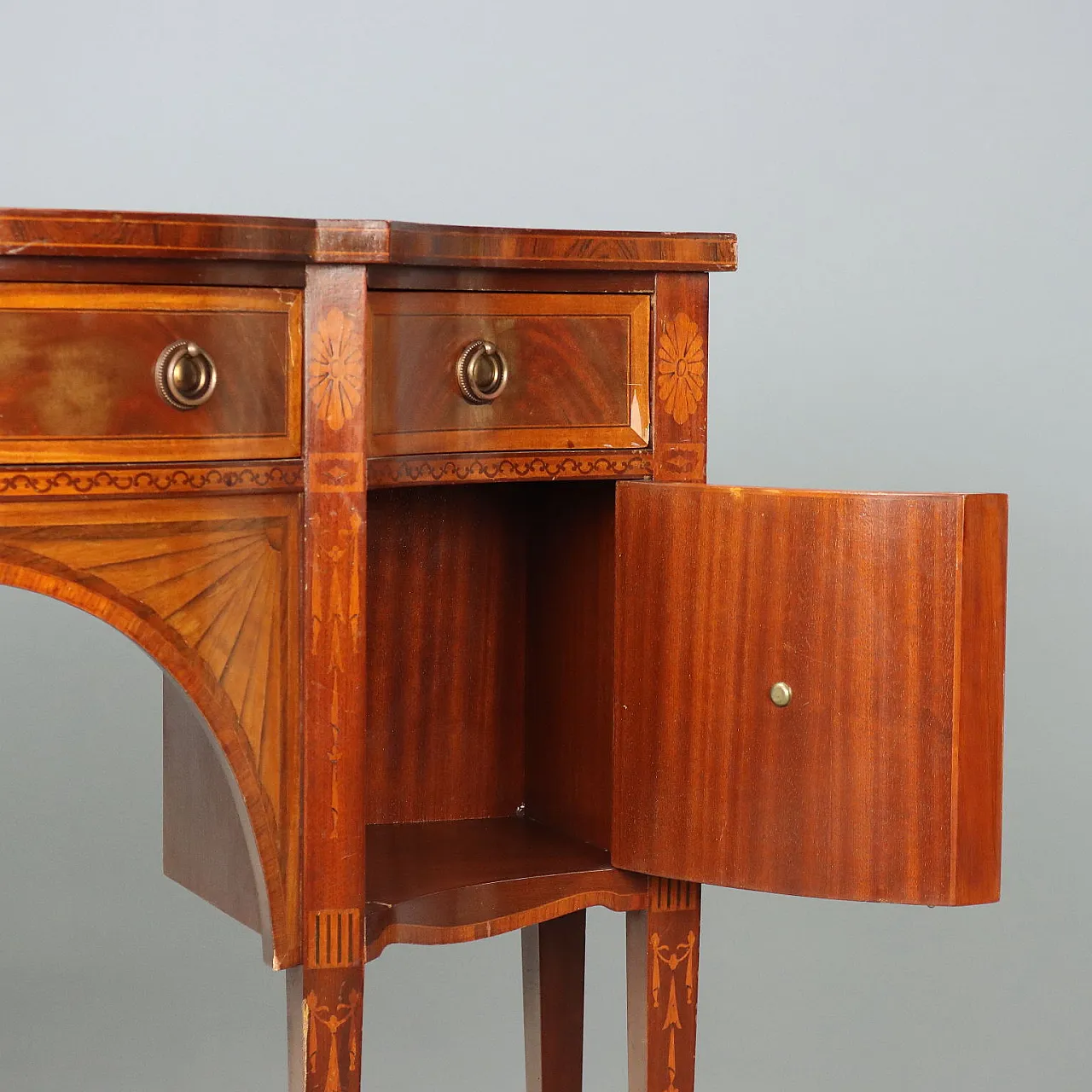 Victorian style servant in mahogany with inlays, 20th century 6