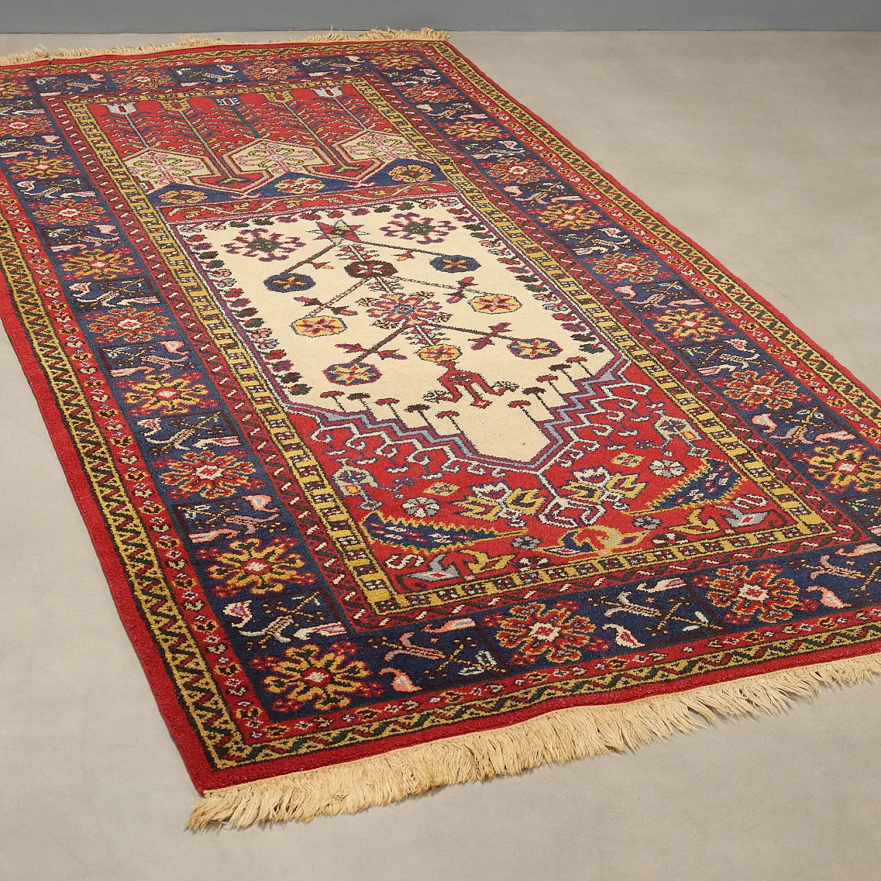 Ladik rug in cotton and wool, 20th century 1