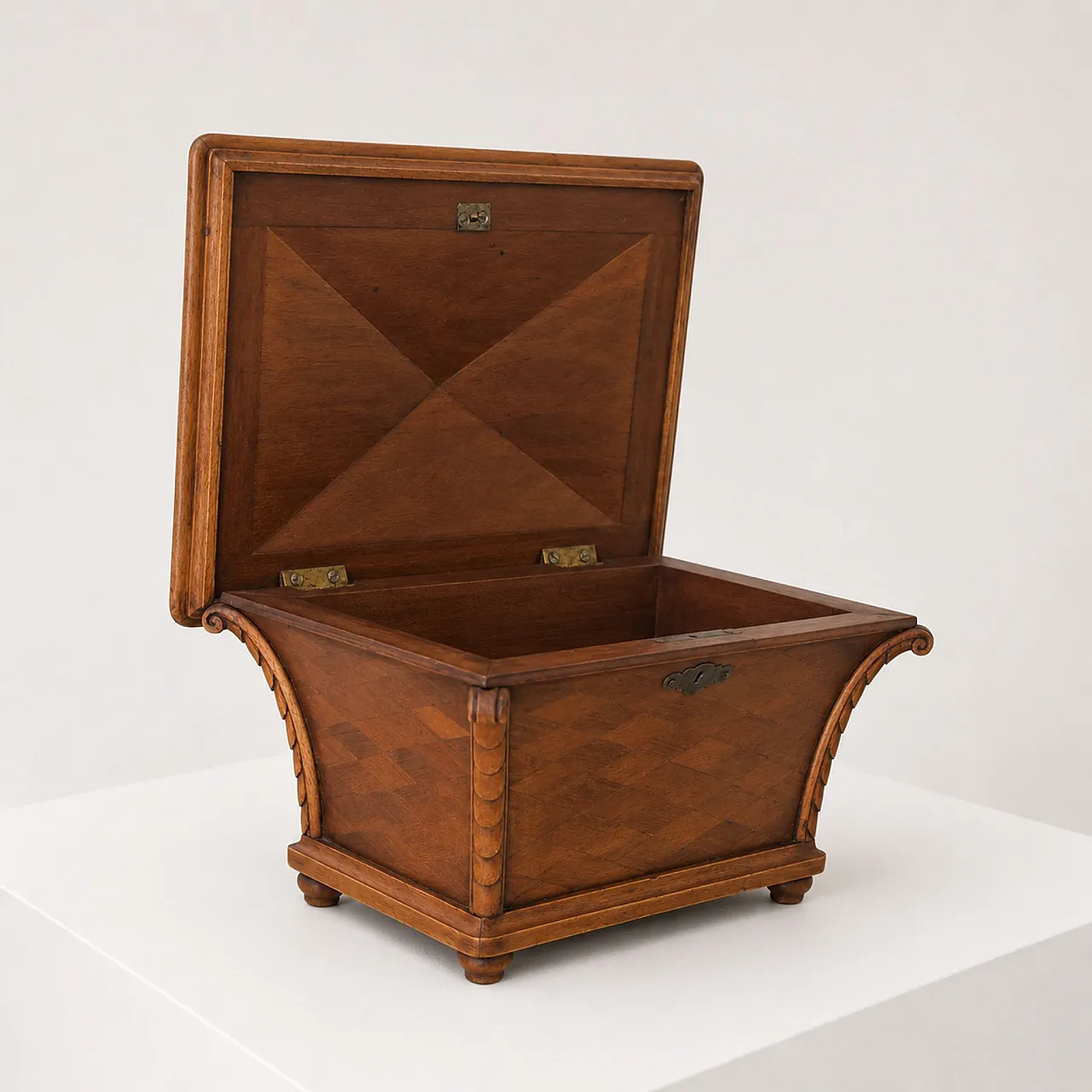 Scatola decorativa tea caddy Mid-Century in legno intarsiato e ottone 8