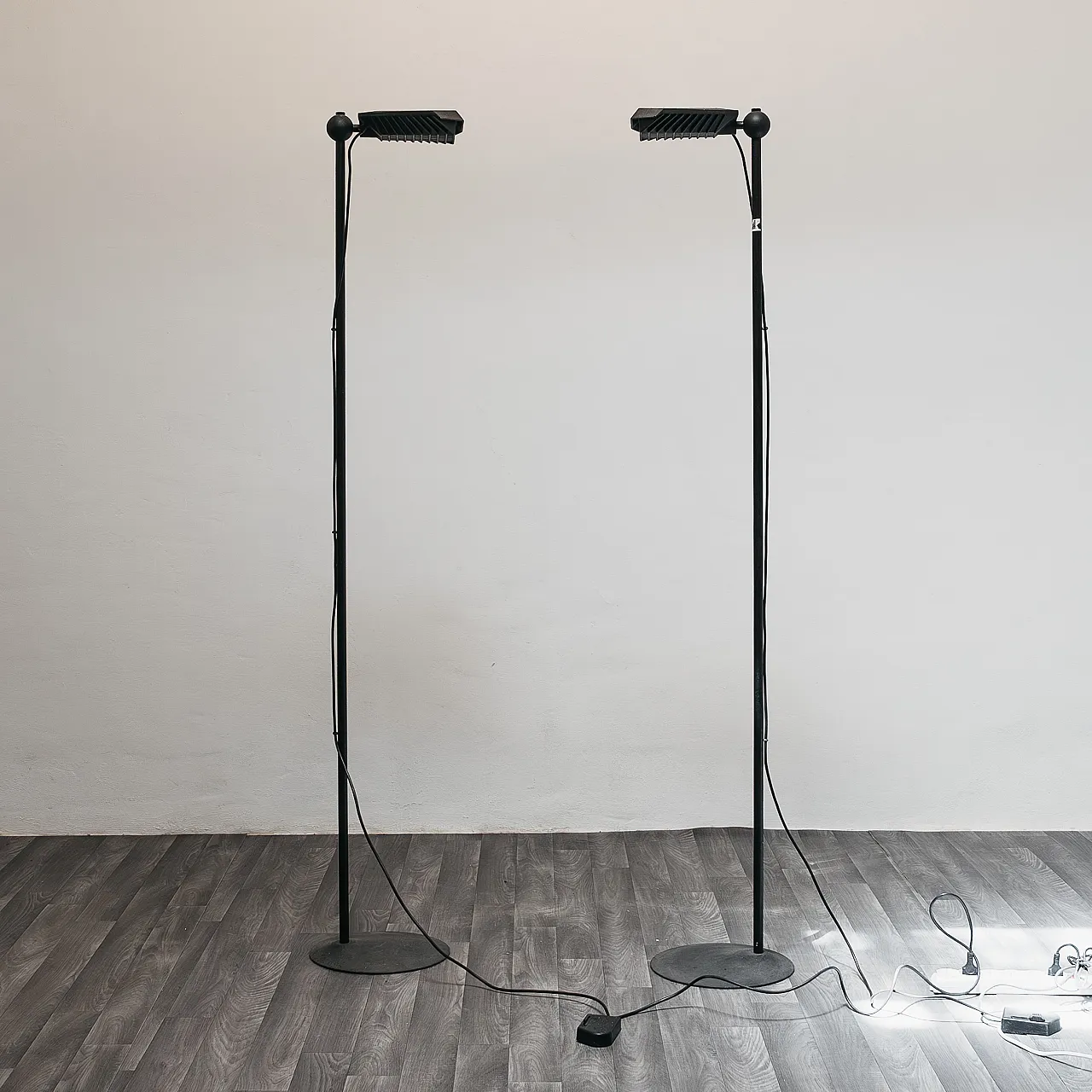 Pair of floor lamps by Ettore Sottsass for Olivetti Synthesis, 80s 6