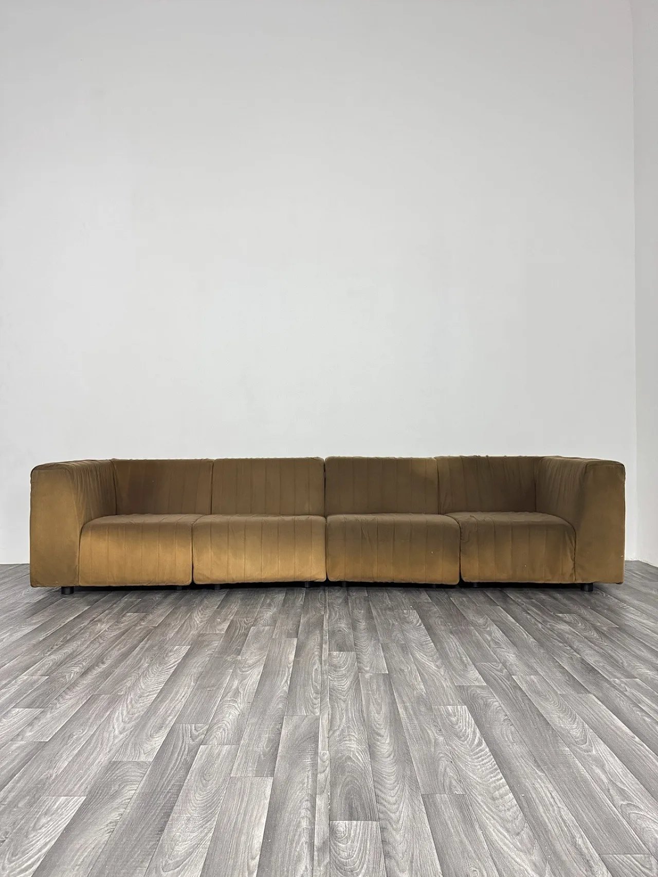 Modular Sofa  Beppe Vida “Mister Luna” Le Coquelicot Bologna, 70s 6