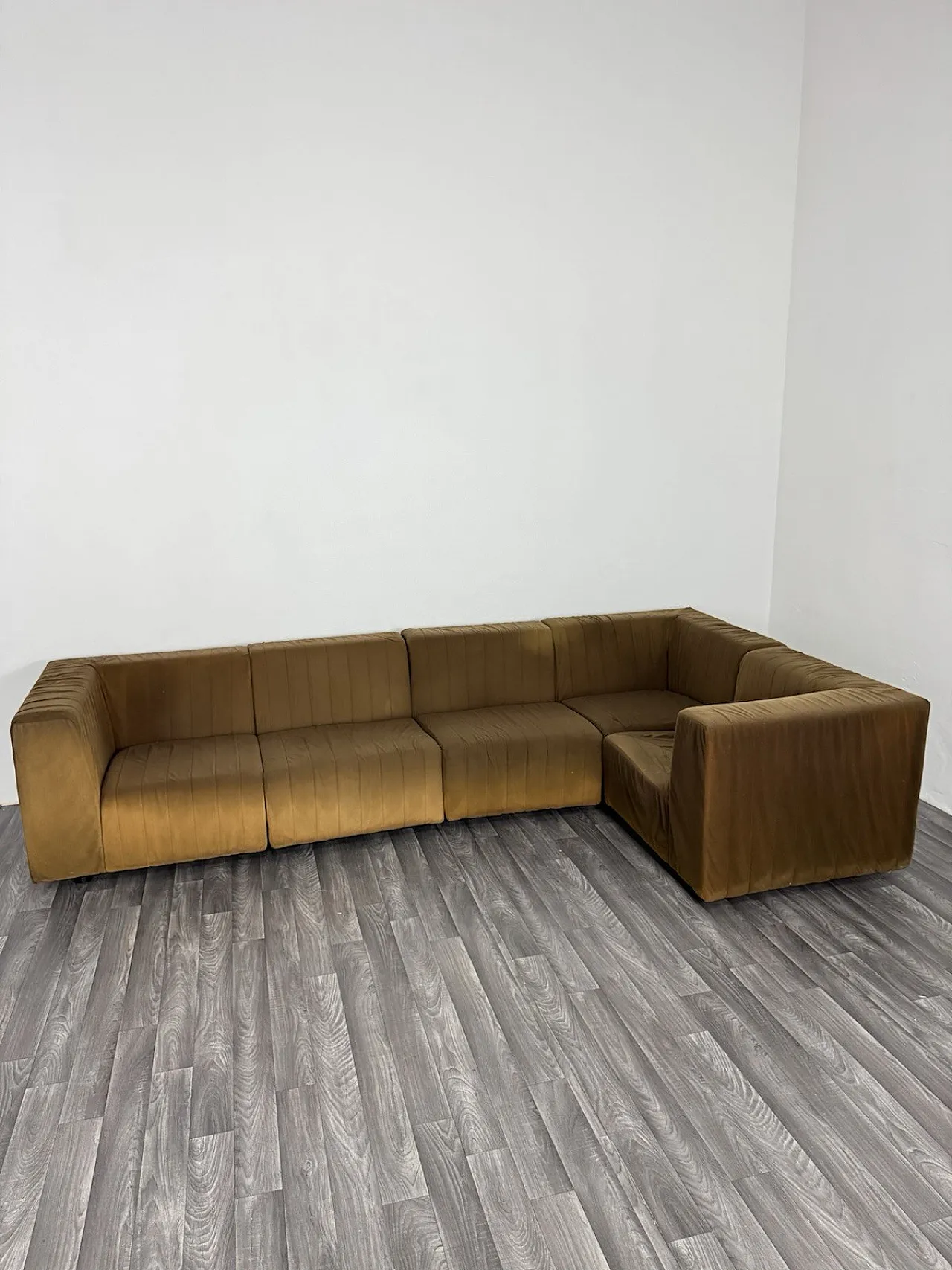 Modular Sofa  Beppe Vida “Mister Luna” Le Coquelicot Bologna, 70s 11