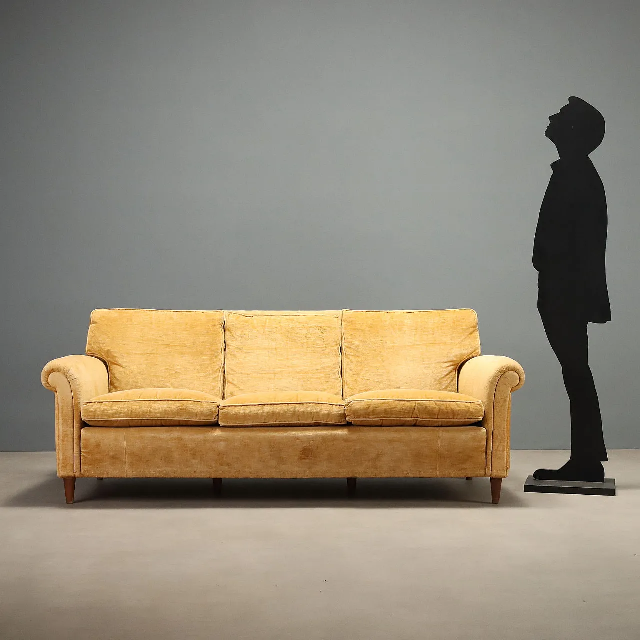 Three seater sofa in velvet, 1950s 2
