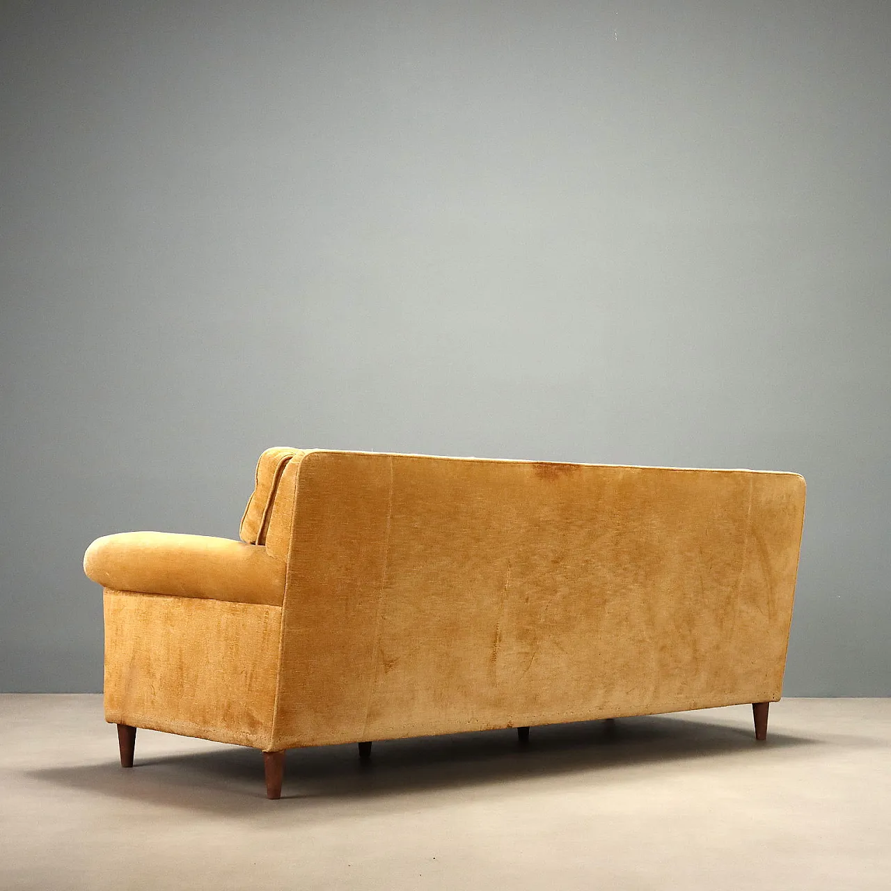 Three seater sofa in velvet, 1950s 9