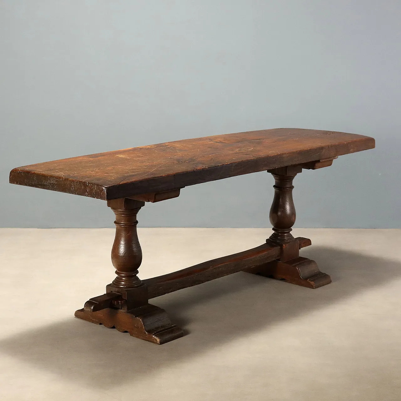 Chestnut table, late 19th century 1