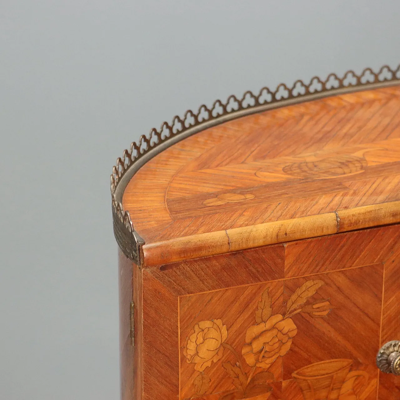 Desk in Bois de Rose with inlays, early 20th century 4