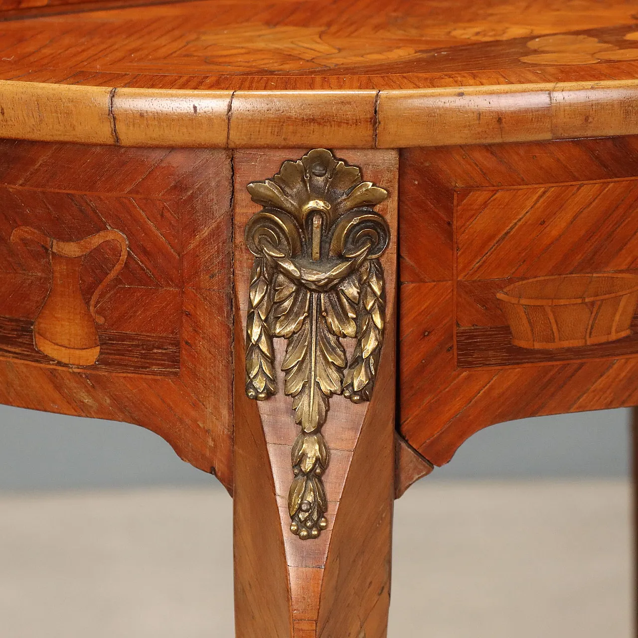Desk in Bois de Rose with inlays, early 20th century 8
