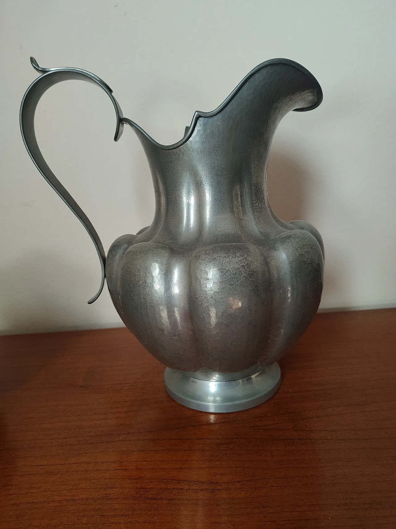 Set of pewter objects 1
