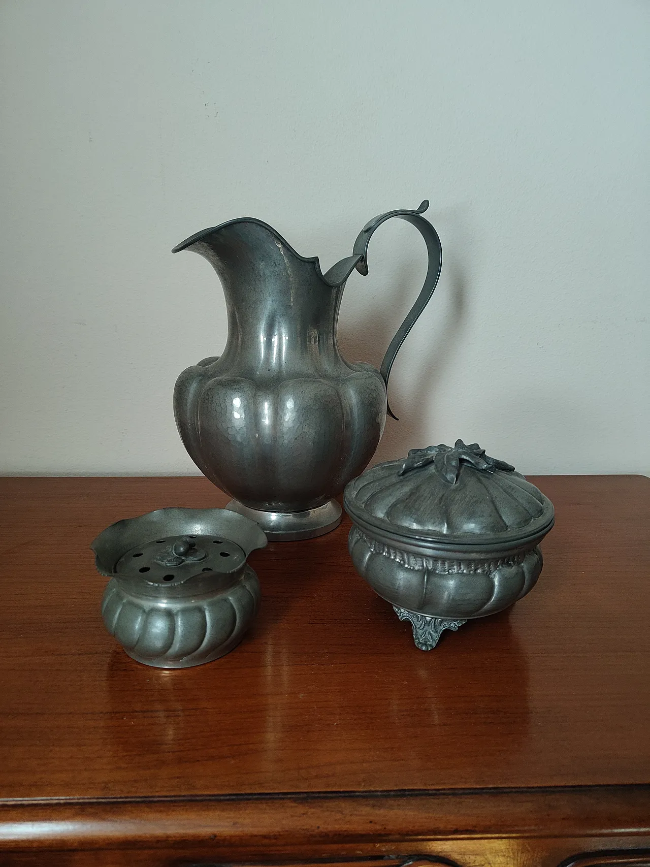 Set of pewter objects 4