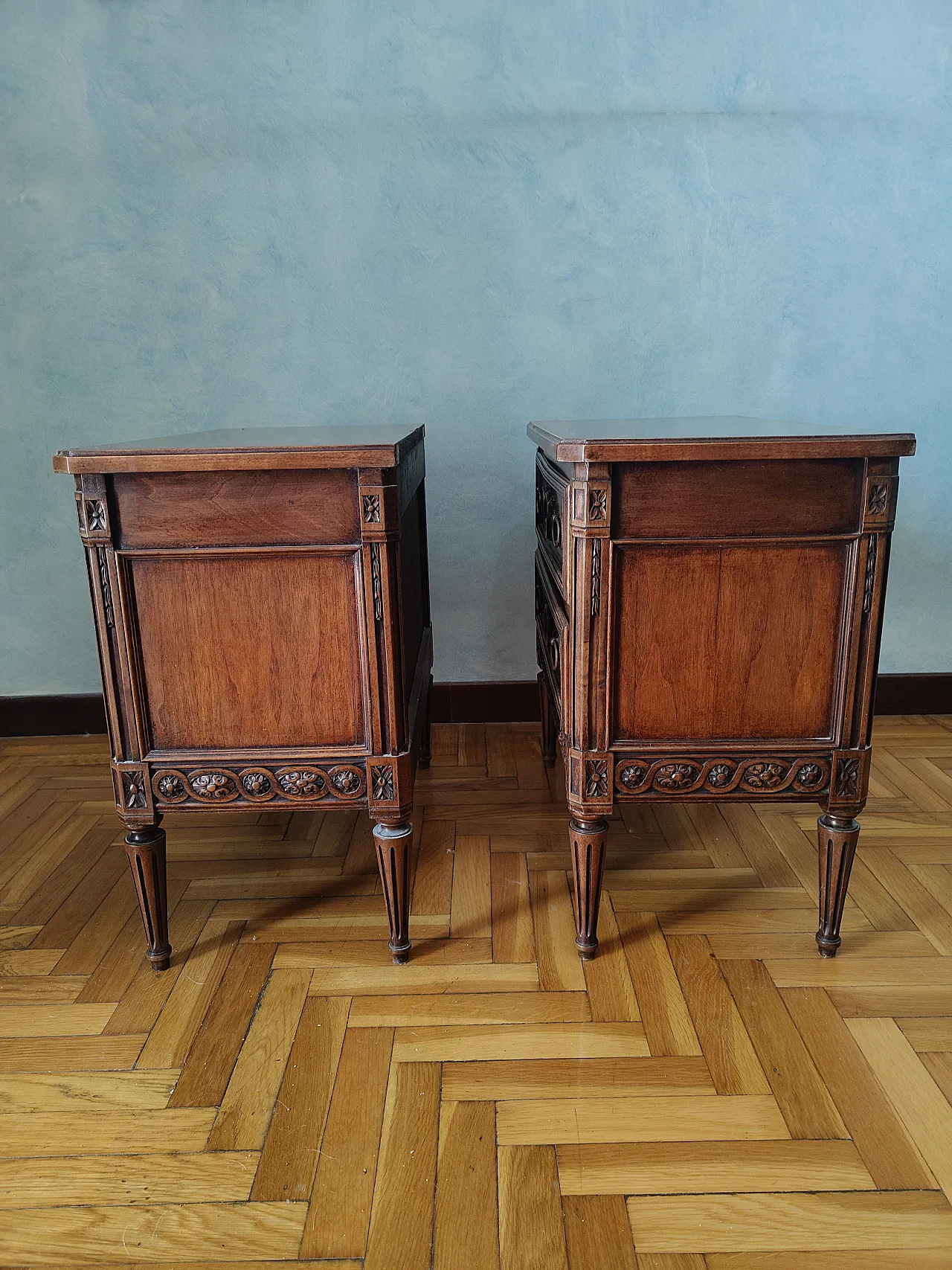 Pair of antique wooden bedside tables 3