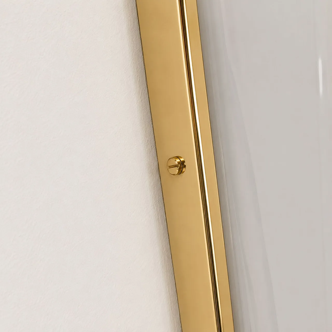 Coppia di appliques in plexiglass e ottone stile Stilux, anni ’70 2