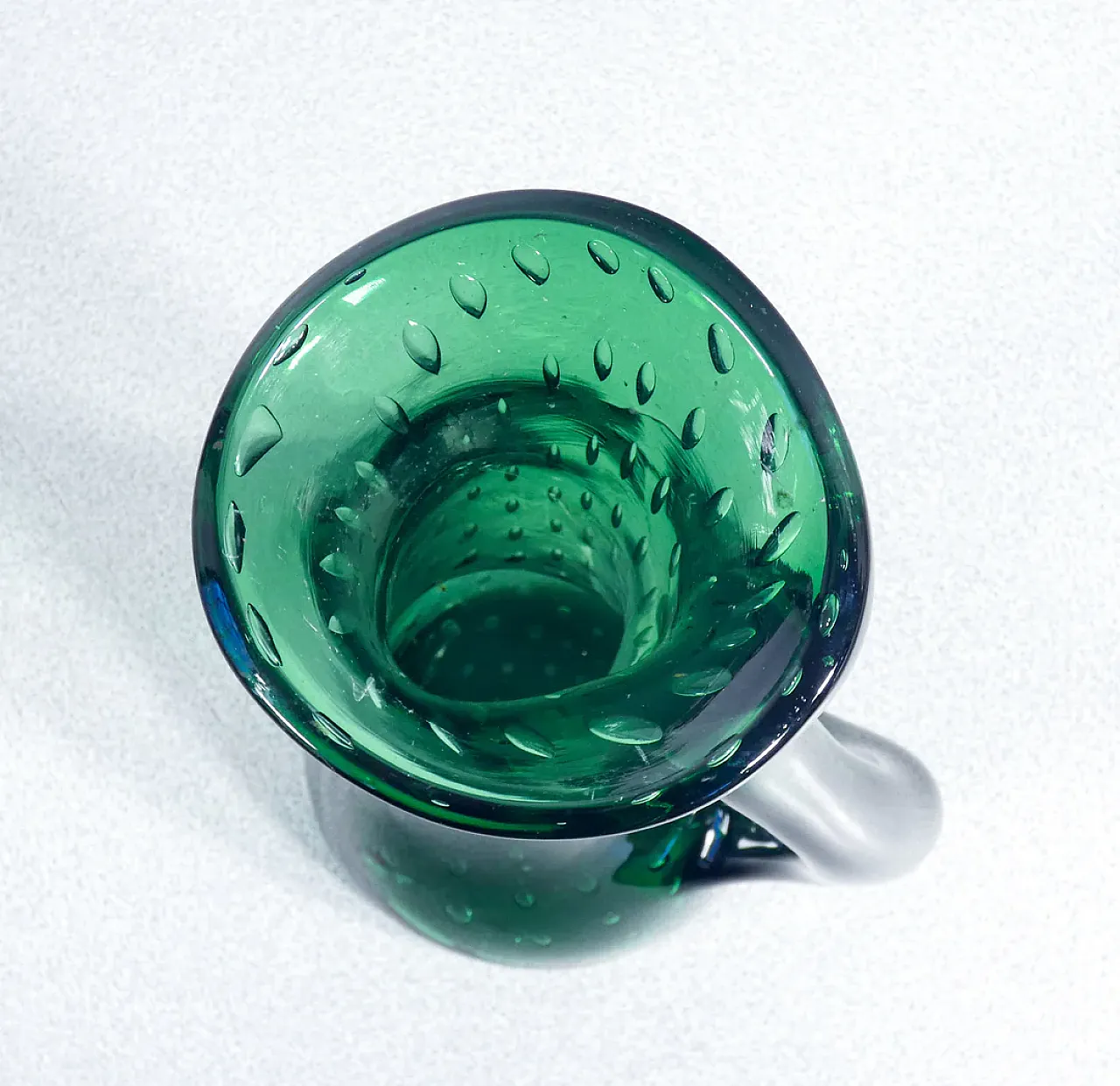 Vaso in vetro soffiato bullicante verde di Murano, anni '70 8