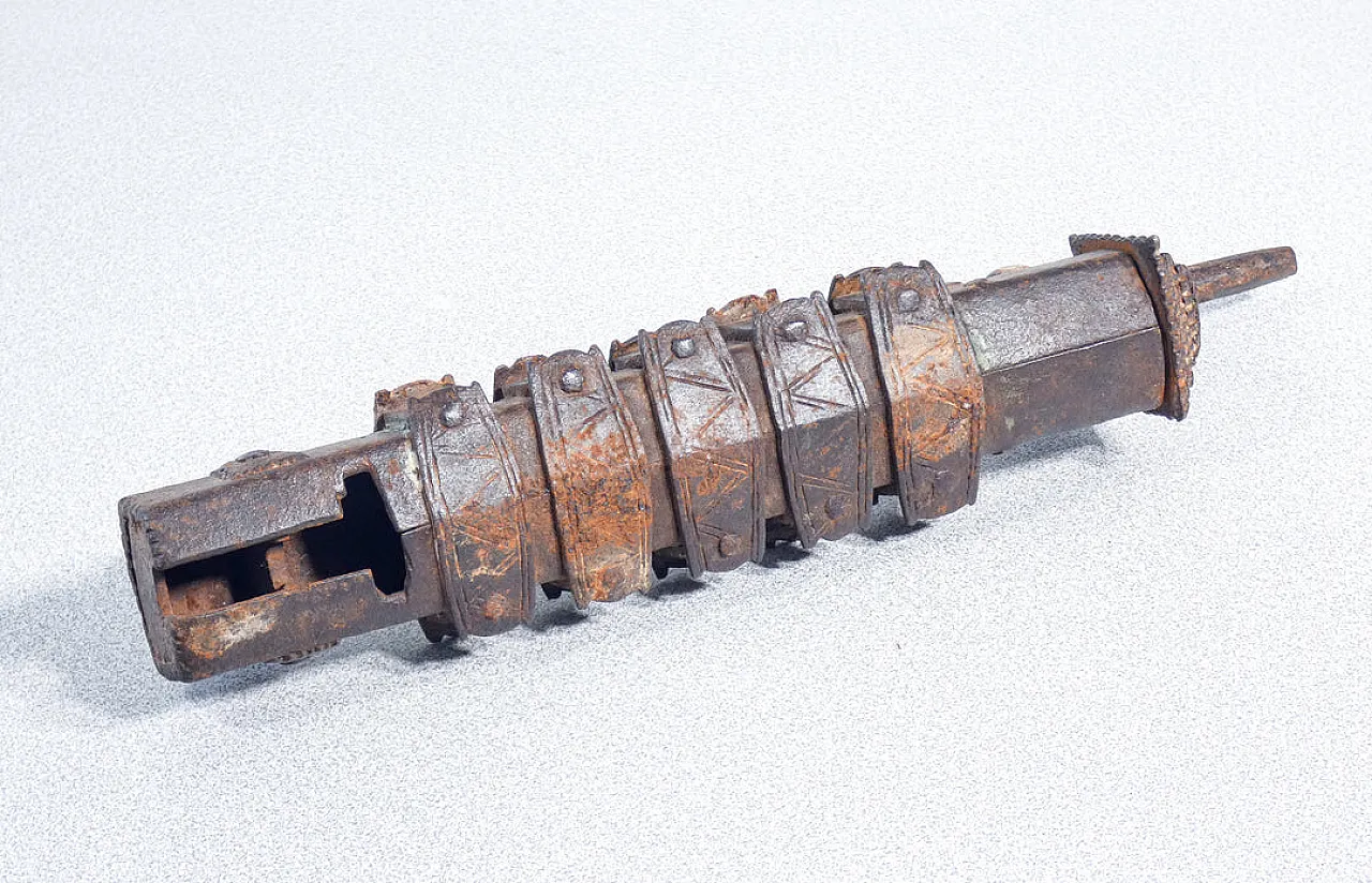 3 Iron locks, 19th century 8
