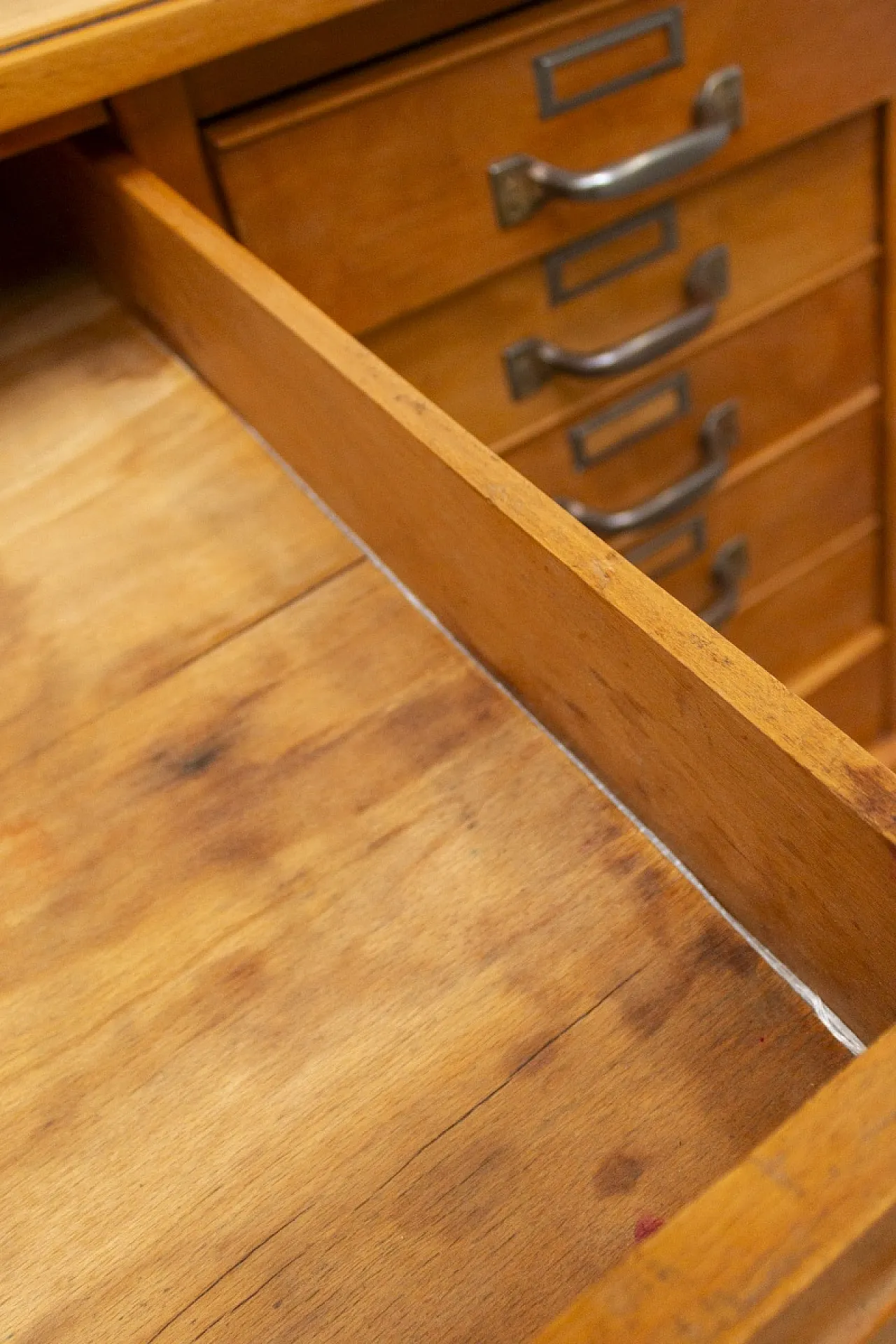 Antonio Ferretti center desk, 1950s 19
