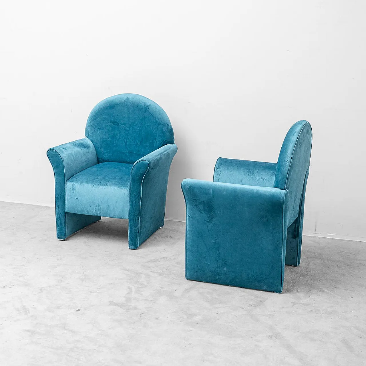 Pair of blue velvet armchairs, 1970s 1