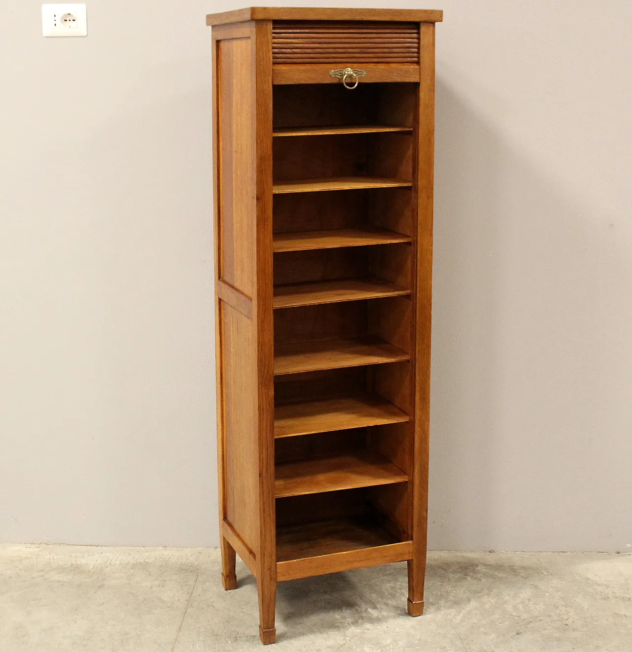 Filing cabinet with oak archive filing shutter, early 1900s 5
