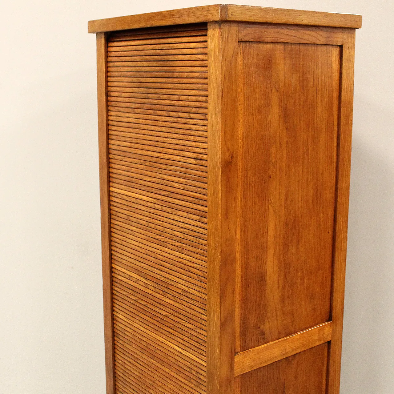 Filing cabinet with oak archive filing shutter, early 1900s 10