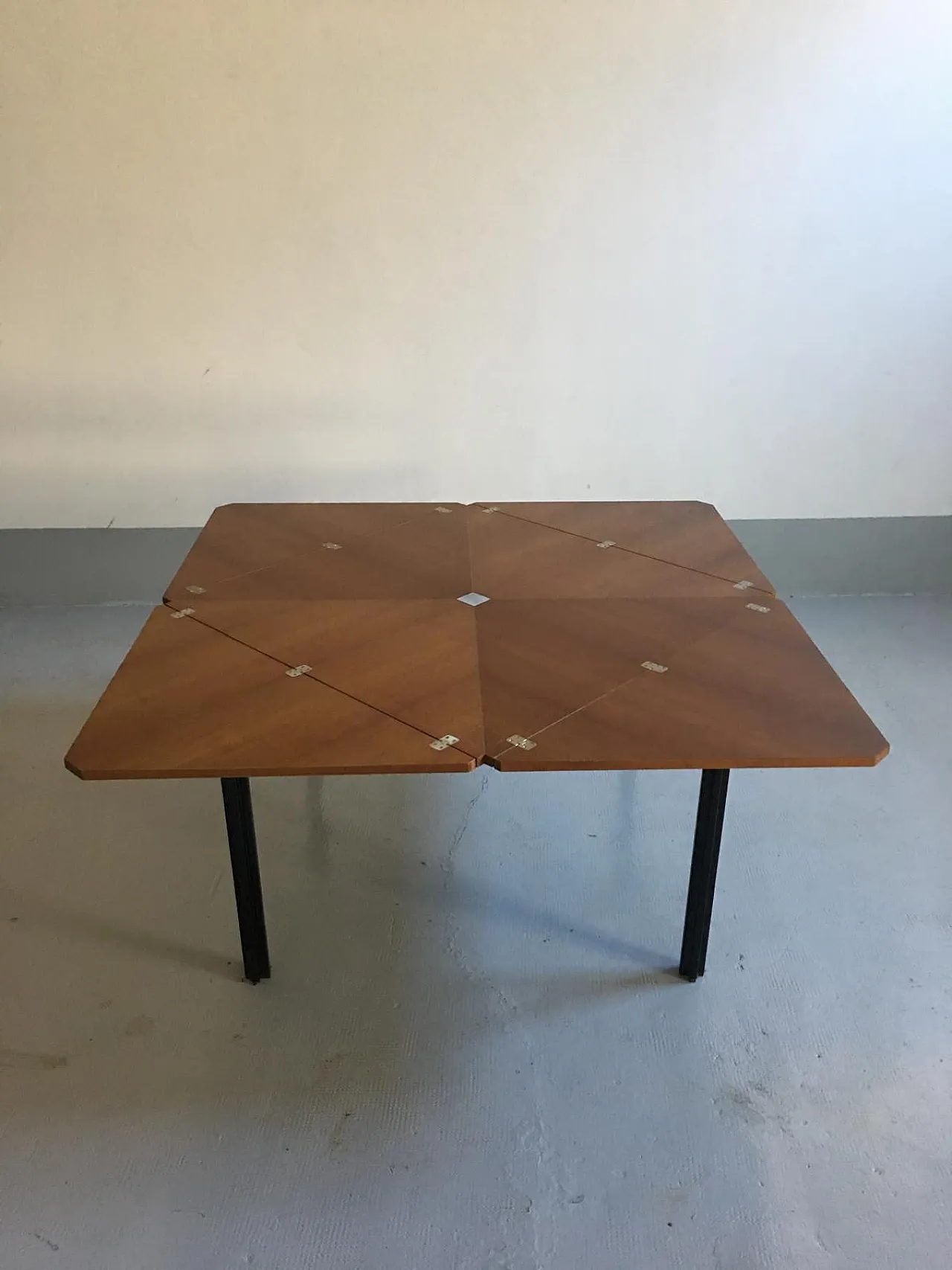 Extendable table by Eugenio Gerli for Tecno T92, 1960s 2