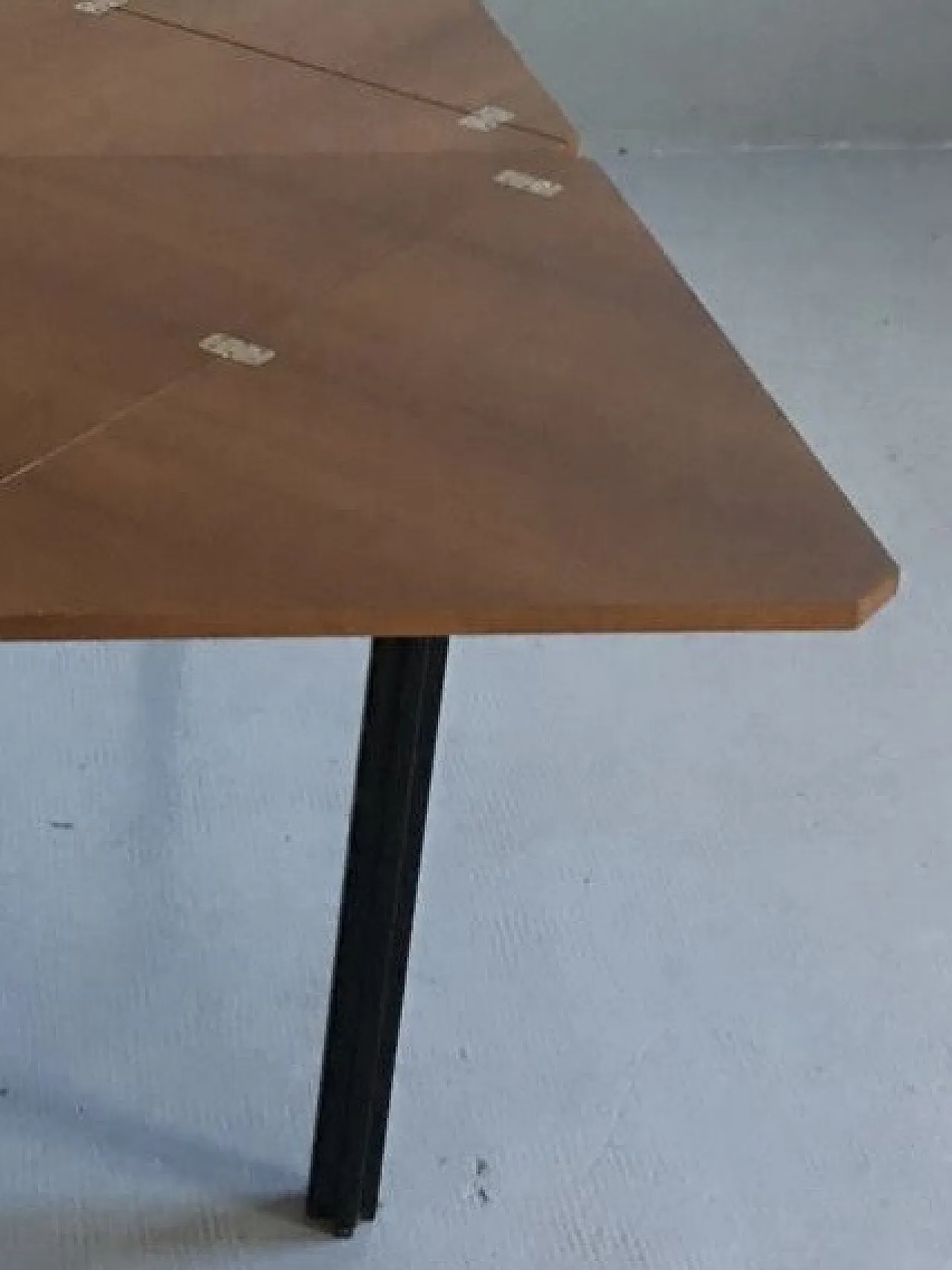 Extendable table by Eugenio Gerli for Tecno T92, 1960s 4