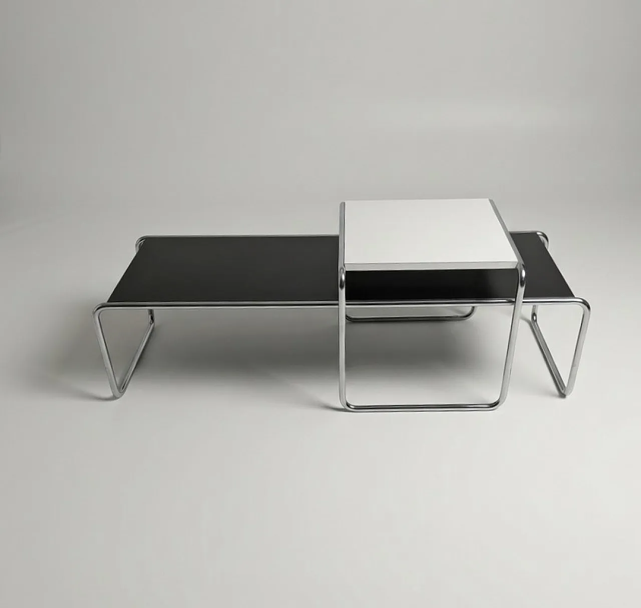 Pair of Laccio low tables by Marcel Breuer for Gavina 60s, 70s 2
