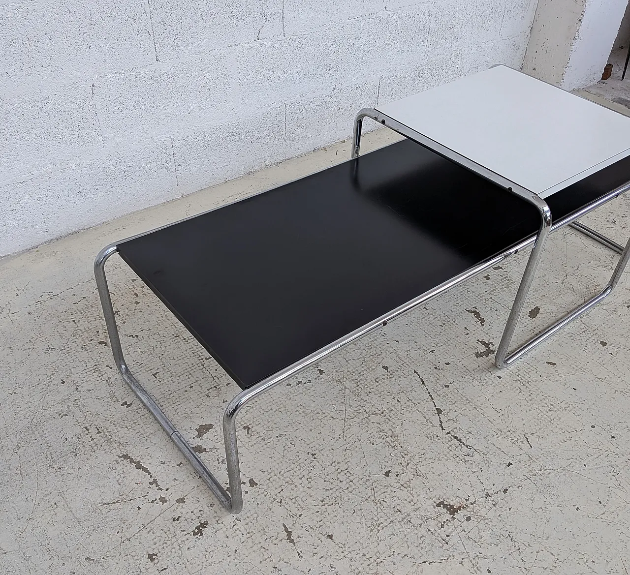Pair of Laccio low tables by Marcel Breuer for Gavina 60s, 70s 8